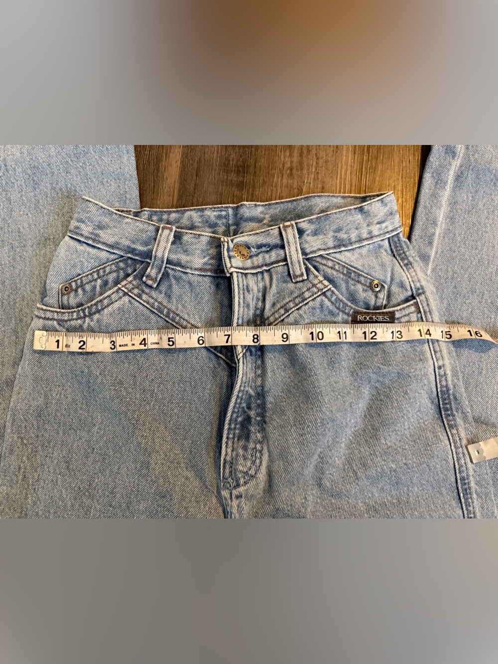 Rockies Authentic Vintage Light Blue Jeans with unique Mountain patch on back. - Picture 15 of 15